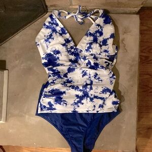 Swimsuits tankini size M